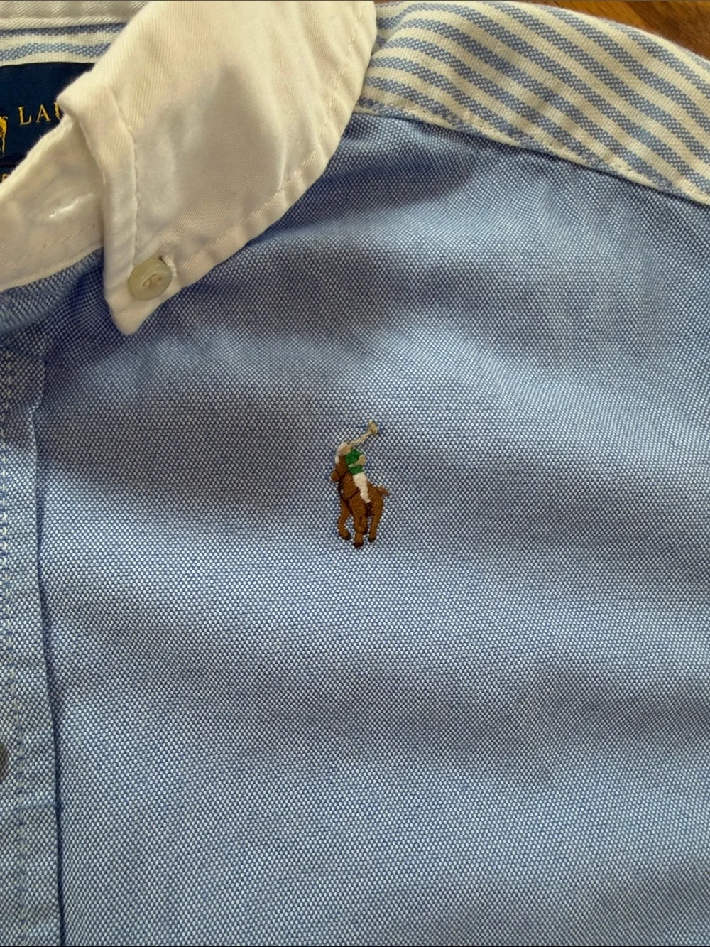 Boy’s Ralph Lauren Button Up Shirt. Size Small 8. Like New Condition.